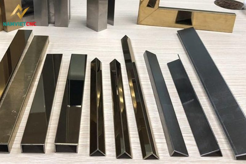 Soi rãnh V kim loại được ứng dụng chủ yếu trong ngành cơ khí và chế tạo máy soi rãnh kim loại và ứng dụng