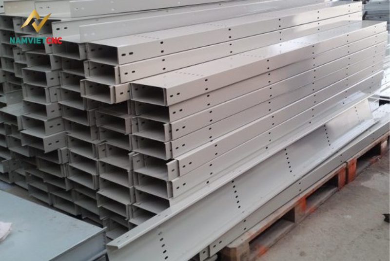 Máng cáp kích thước 200x100 Máng cáp kích thước 200x100