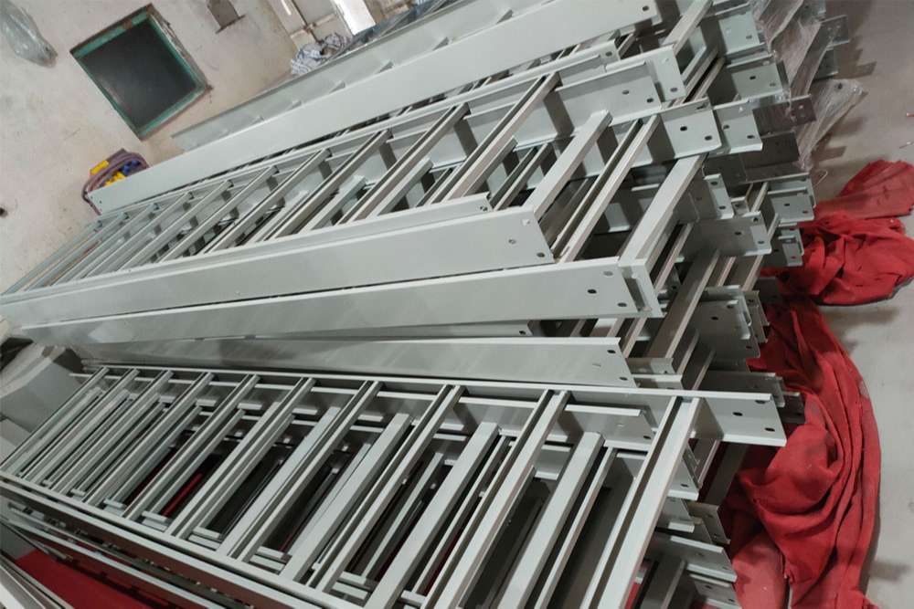 tìm hiểu về thang cáp 400x100