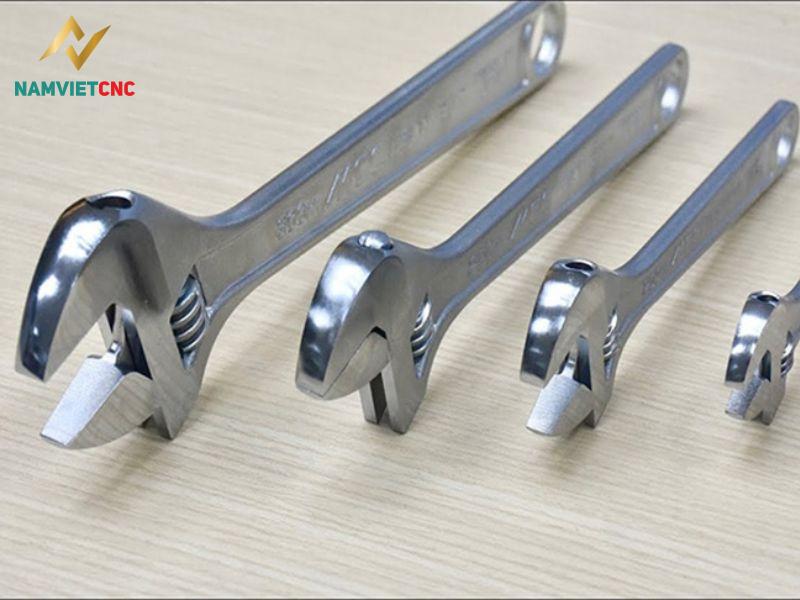 Mỏ lết (molet) và cờ lê