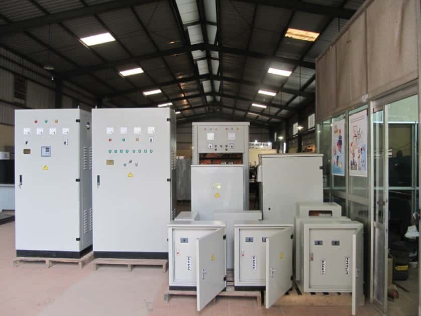 ứng dụng của vỏ tủ điện 3 pha