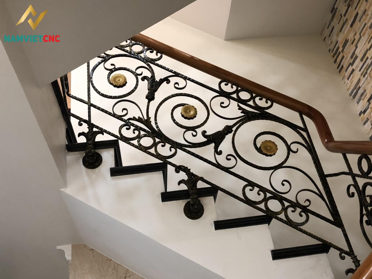 Phân loại cầu thang sắt mỹ thuật