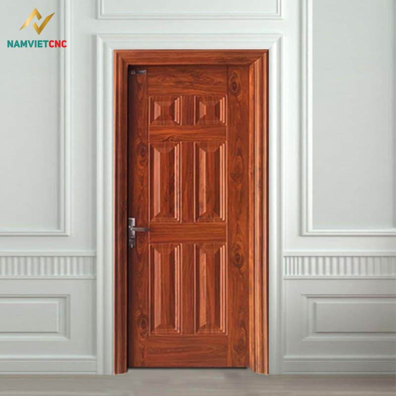 Khả năng chống nước và chống ẩm của cửa thép vân gỗ làm cho chúng thích hợp cho các khu vực có thời tiết biến đổi.