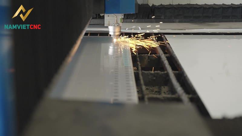 Gia công đột dập kim loại - 1