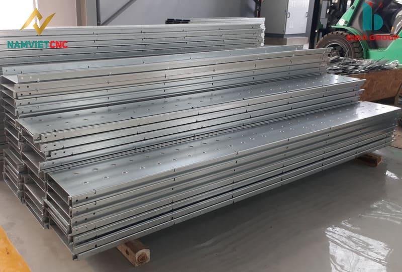 Máng sắt sơn tĩnh điện 4